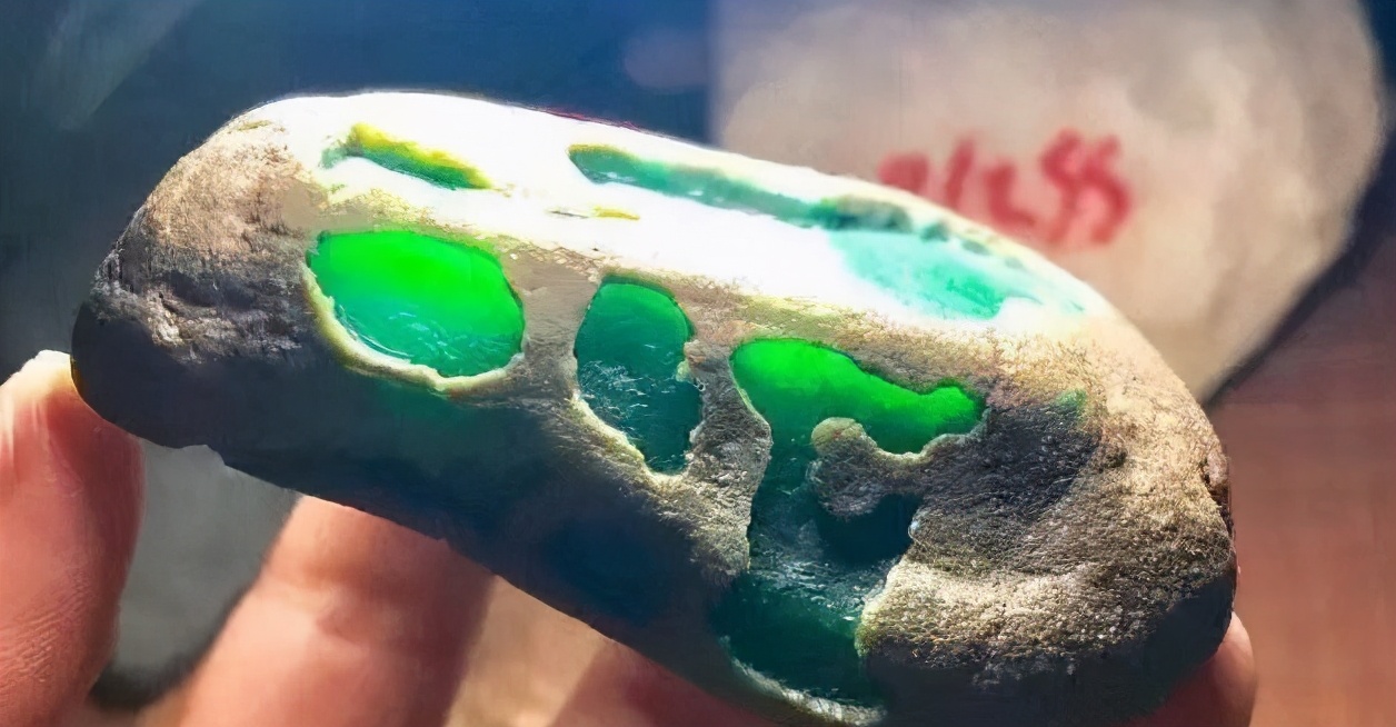 缅甸各个场口翡翠原石特征,缅甸各场口各出什么料子