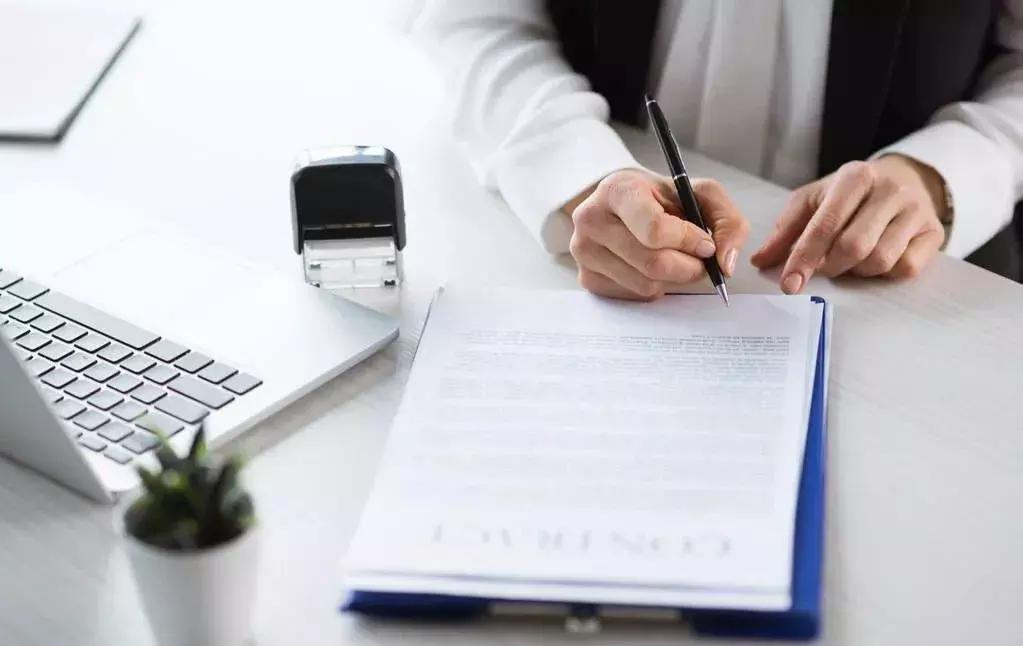 一流企业做标准二流企业做市场,一流企业做创新