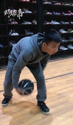 新手如何在短时间内提高球性,初学者羽毛球球性练习方法