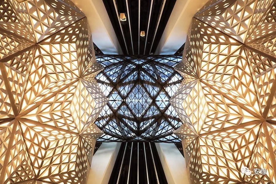 小赌王的炼金术：斥资11亿打造梦之神，澳门最喷血的娱乐巨献