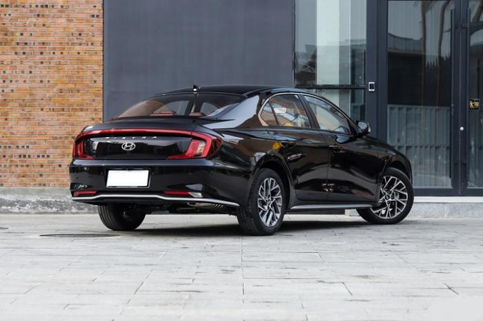 新款名图和老款名图对比,越改越丑的车都有哪些