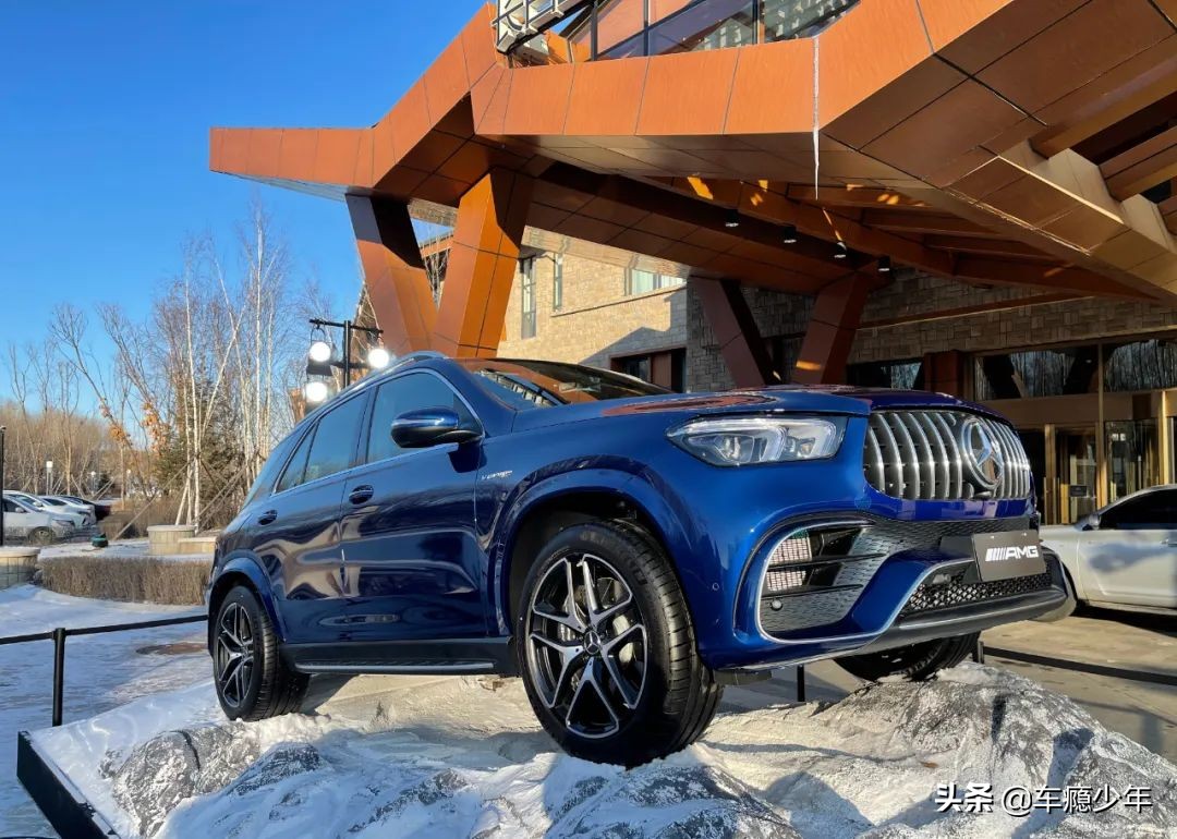 售价146.88万！实拍奔驰GLE63​，X5M最强劲对手