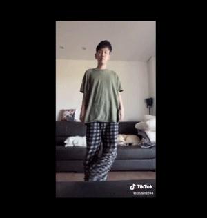 海外抖音tiktok怎么挣钱,tiktok视频放到抖音上