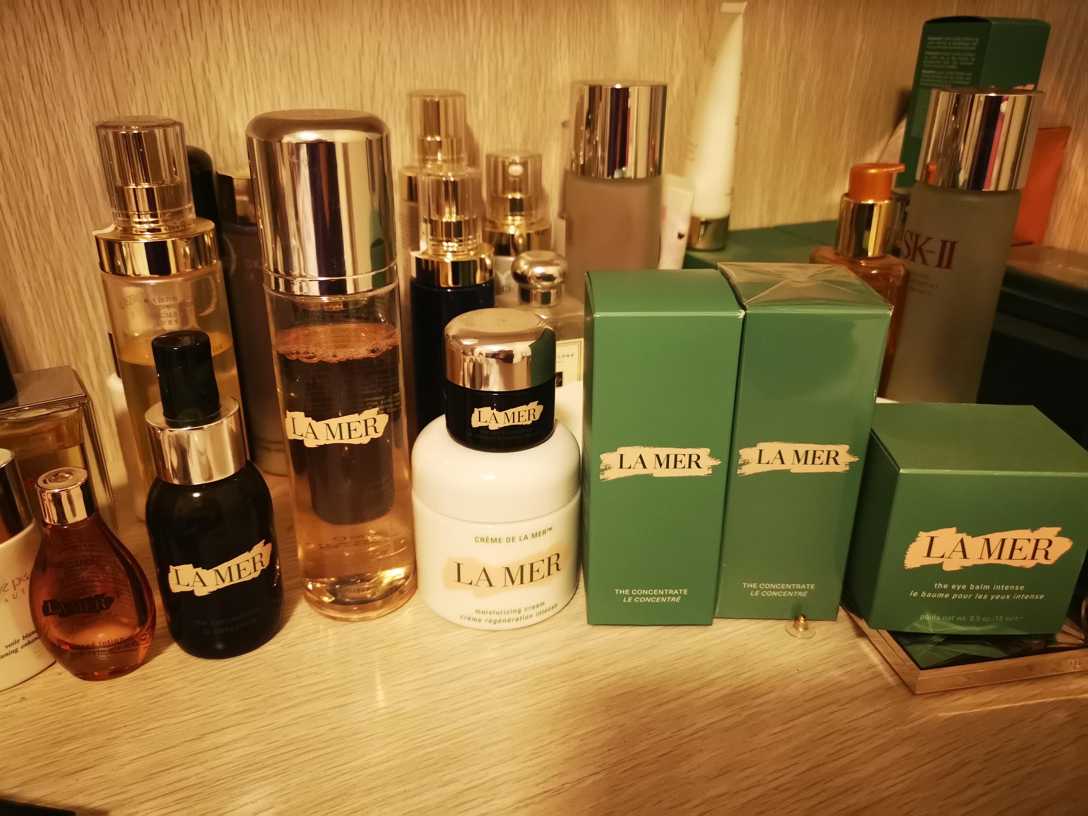 海蓝之谜修护精萃水测评,海蓝之谜修护精华露味道刺鼻