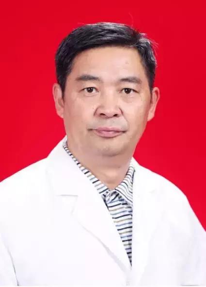 专业的健康管理专家帮您解答,中医药专家走进民众开展健康义诊