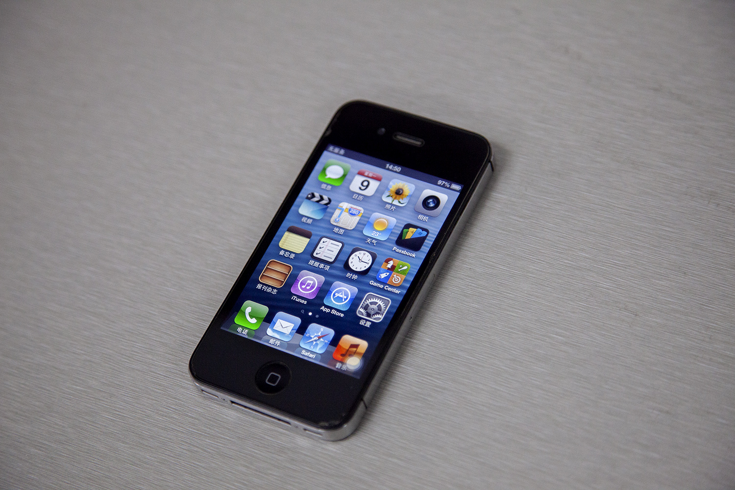 iphone4s开箱,乔布斯iphone4s发布会