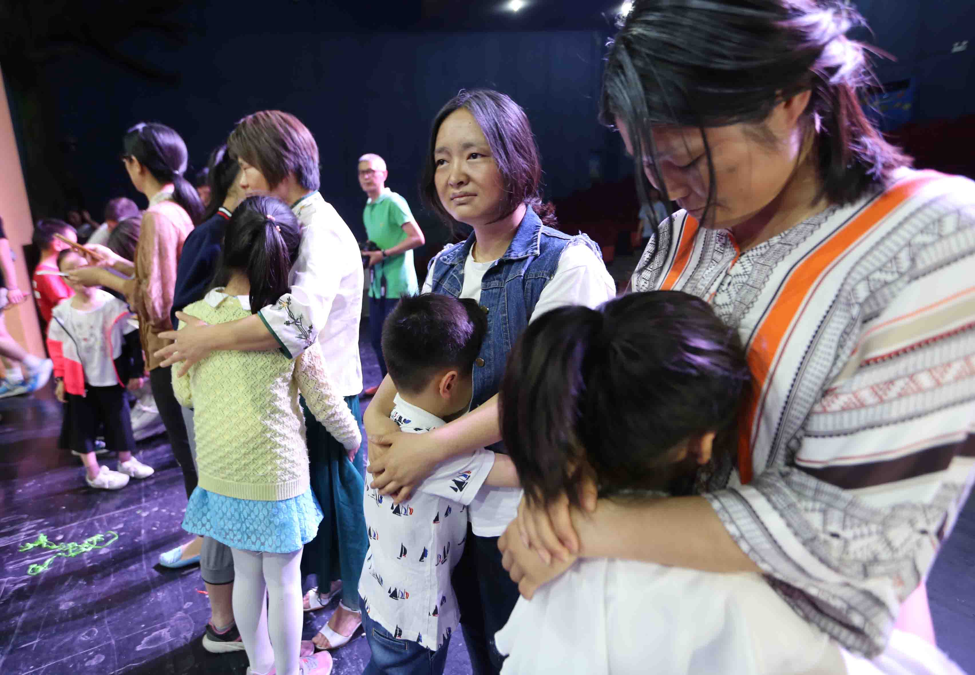 浜插瓙娓告椿鍔ㄦ澀宸炵儌鑻规灉涔愬洯,姣嶄翰鑺傜殑鏉窞