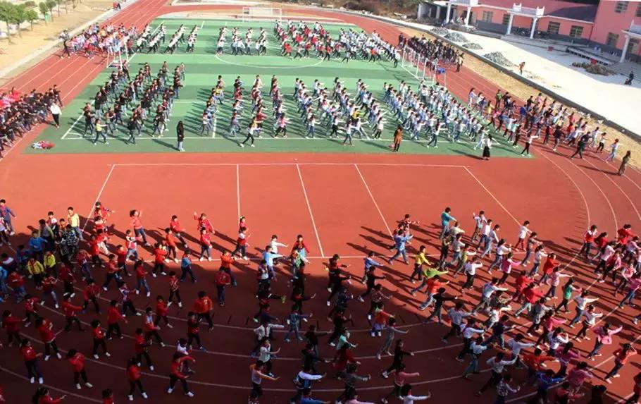 80后校长,80后校长教育故事