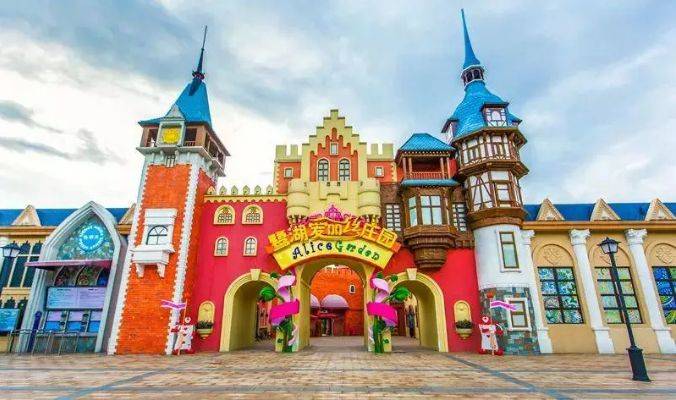 美的鹭湖99元3房一厅主题公寓,美的鹭湖附近公寓