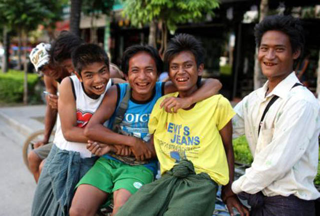 缅甸目前现状与原因,缅甸人看待缅甸局势