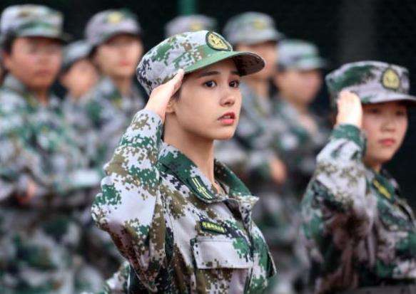 高中军训和大学军训有什么区别,大学军训大概有什么内容