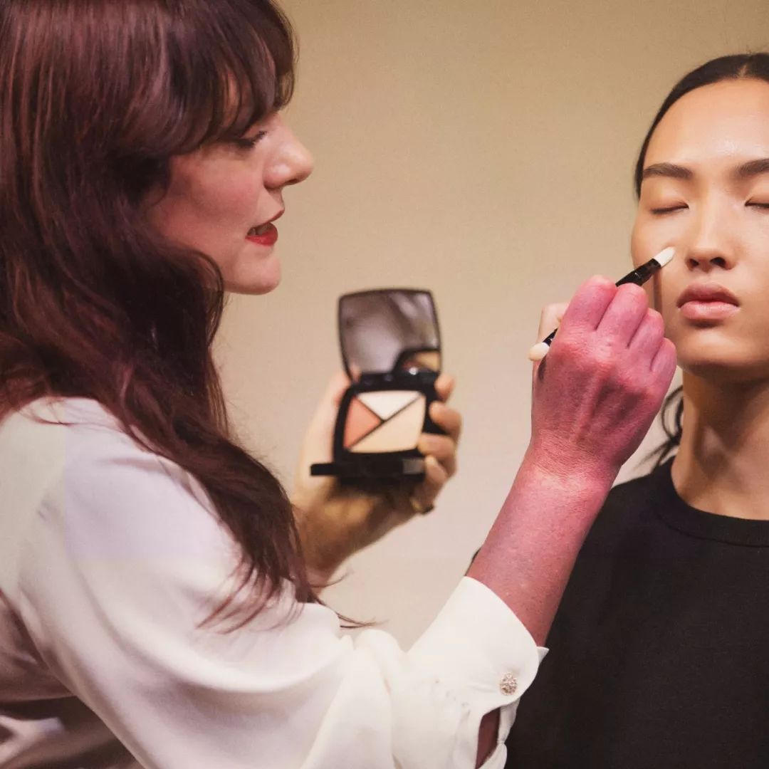 香奈儿真实身材,香奈儿真皮女包