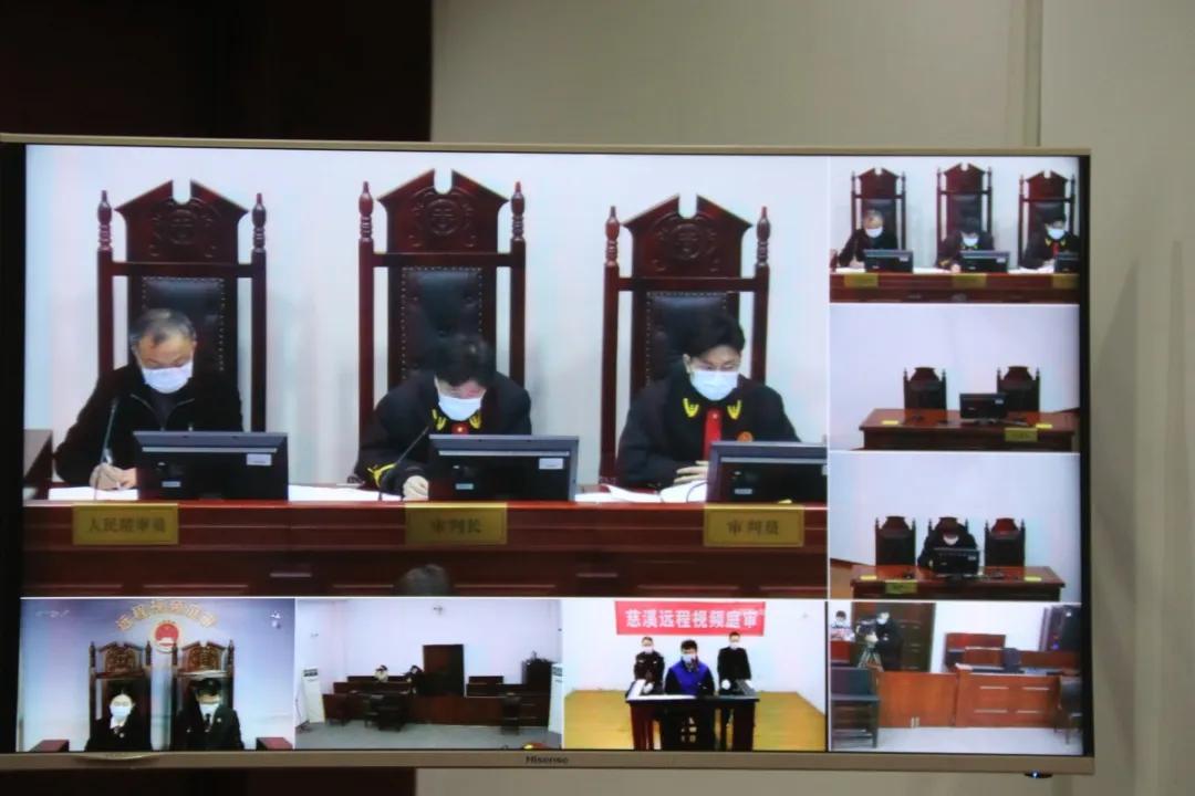 【案件传真】*子骗**假借“用工荒”“口罩荒”骗财,小心上当!海曙高桥原副镇长陆从武受贿案开庭