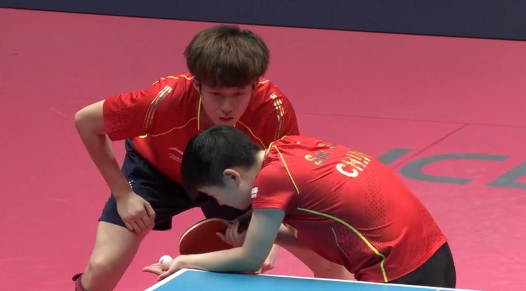 秦志戬许昕马龙张继科领奖,秦志戬许昕催泪