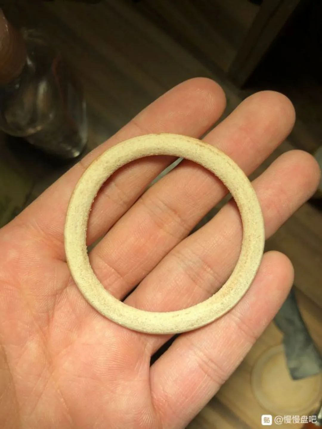 懒人必爱，洗澡都不用摘！花几十块钱做个皮环，能戴一辈子