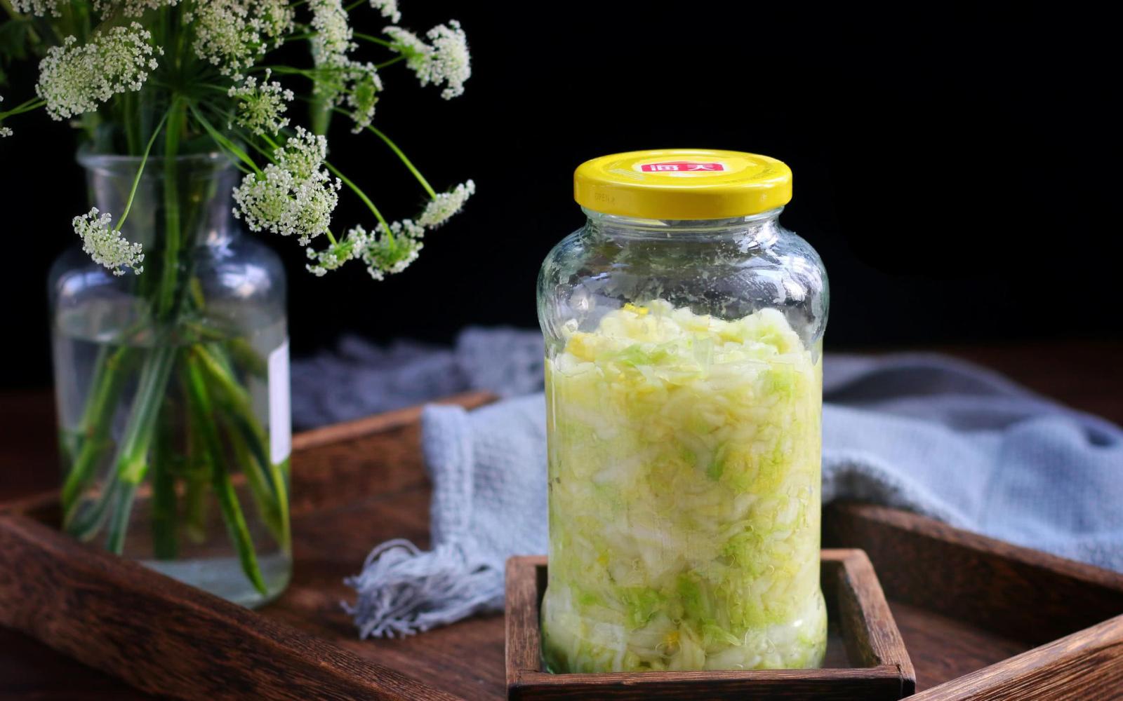 大学生开学带特产，天津的带麻花，北京的带烤鸭，东北的带什么？