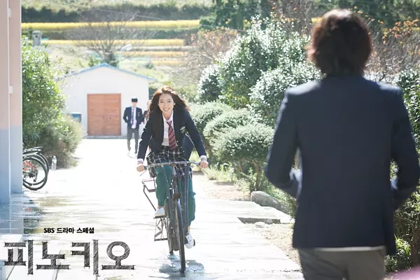 《匹诺曹》丨我们每天平均说谎25次?谈一场不说谎的恋爱吧