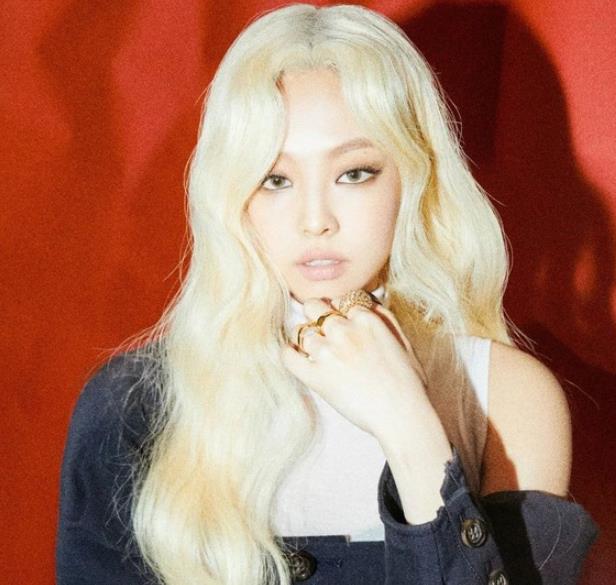 jennie美秋里同款发色,韩国女星惊艳发色