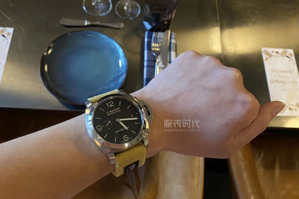 网友晒上千万的手表,网友晒1300手表