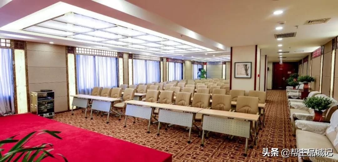 你好，“66岁”兰州和平饭店！很年轻