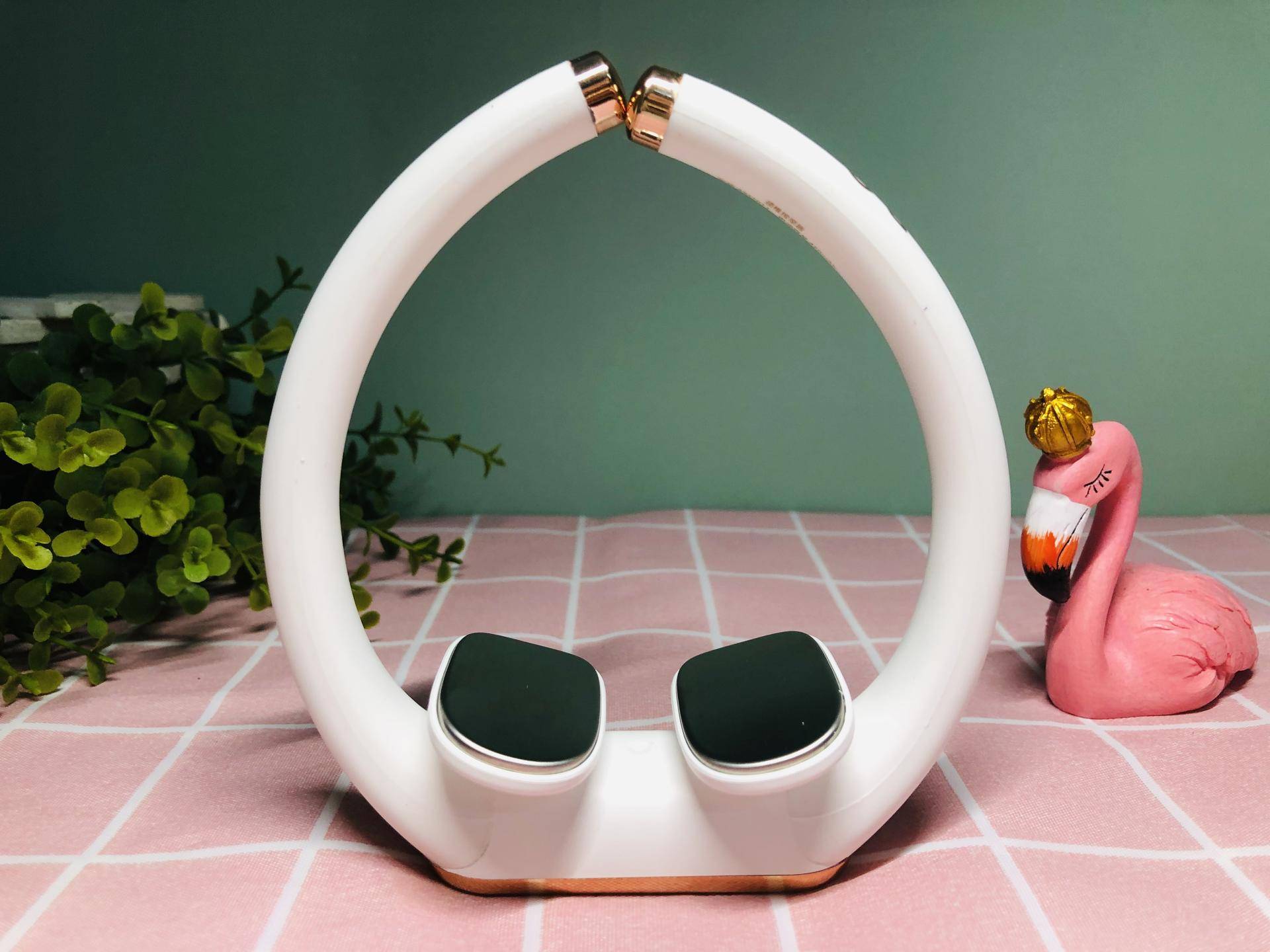 给颈椎来个SPA,越按越轻松——人与物AM2011颈椎按摩器深度测评