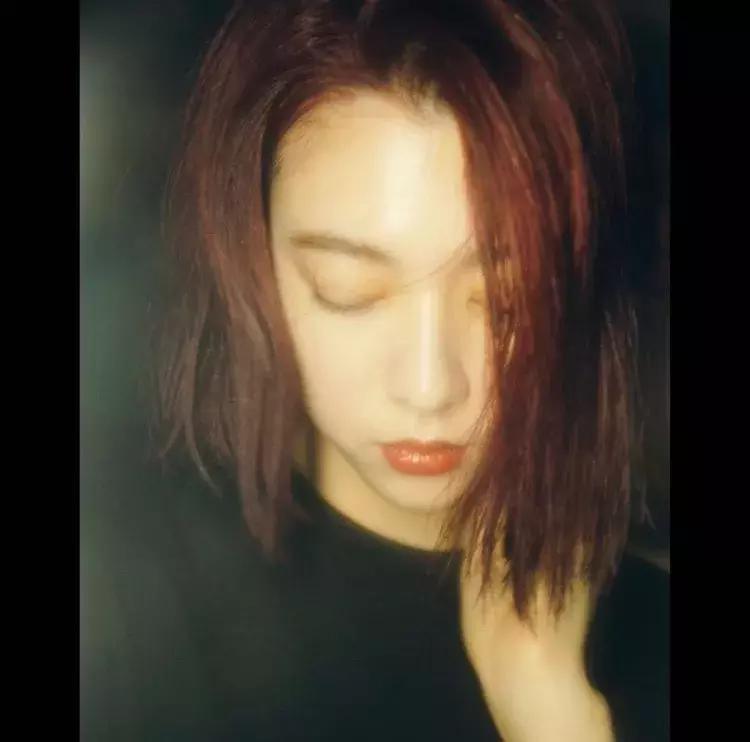 说好不哭mv为什么用三吉彩花,三吉彩花说好不哭的mv女主