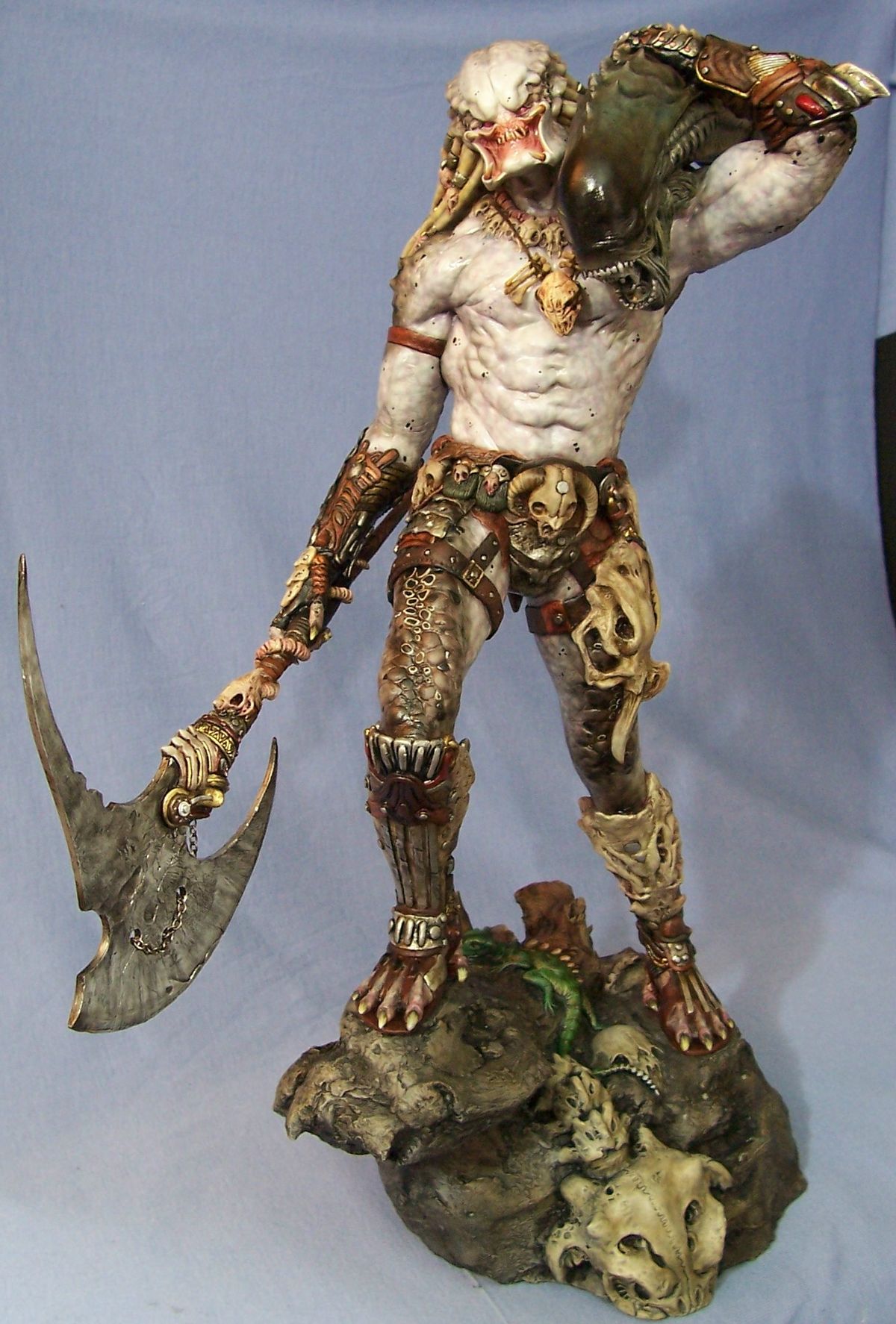 还记得在太空中游荡的铁血战士长什么样吗?一起来看看