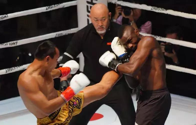 武僧一龙播求邱建良,邱建良播求一龙三番战视频