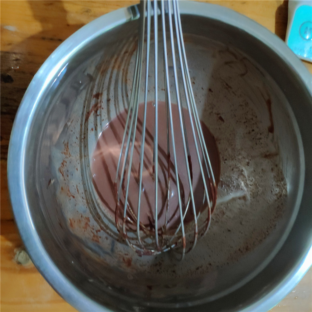 浓香巧克力杯子蛋糕,巧克力杯子坚果蛋糕