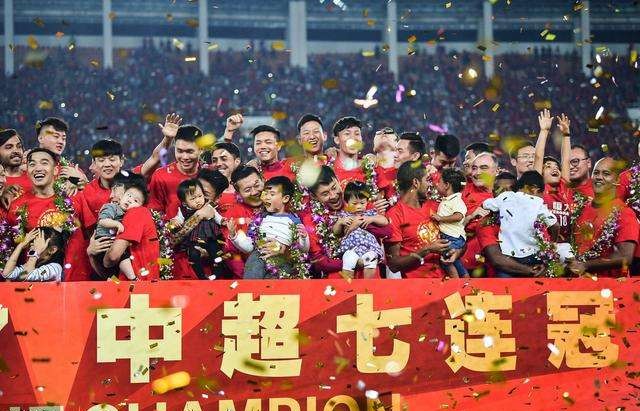 暗流涌动有失公允，“开倒车”导致派系足球重现而不再是足球流派