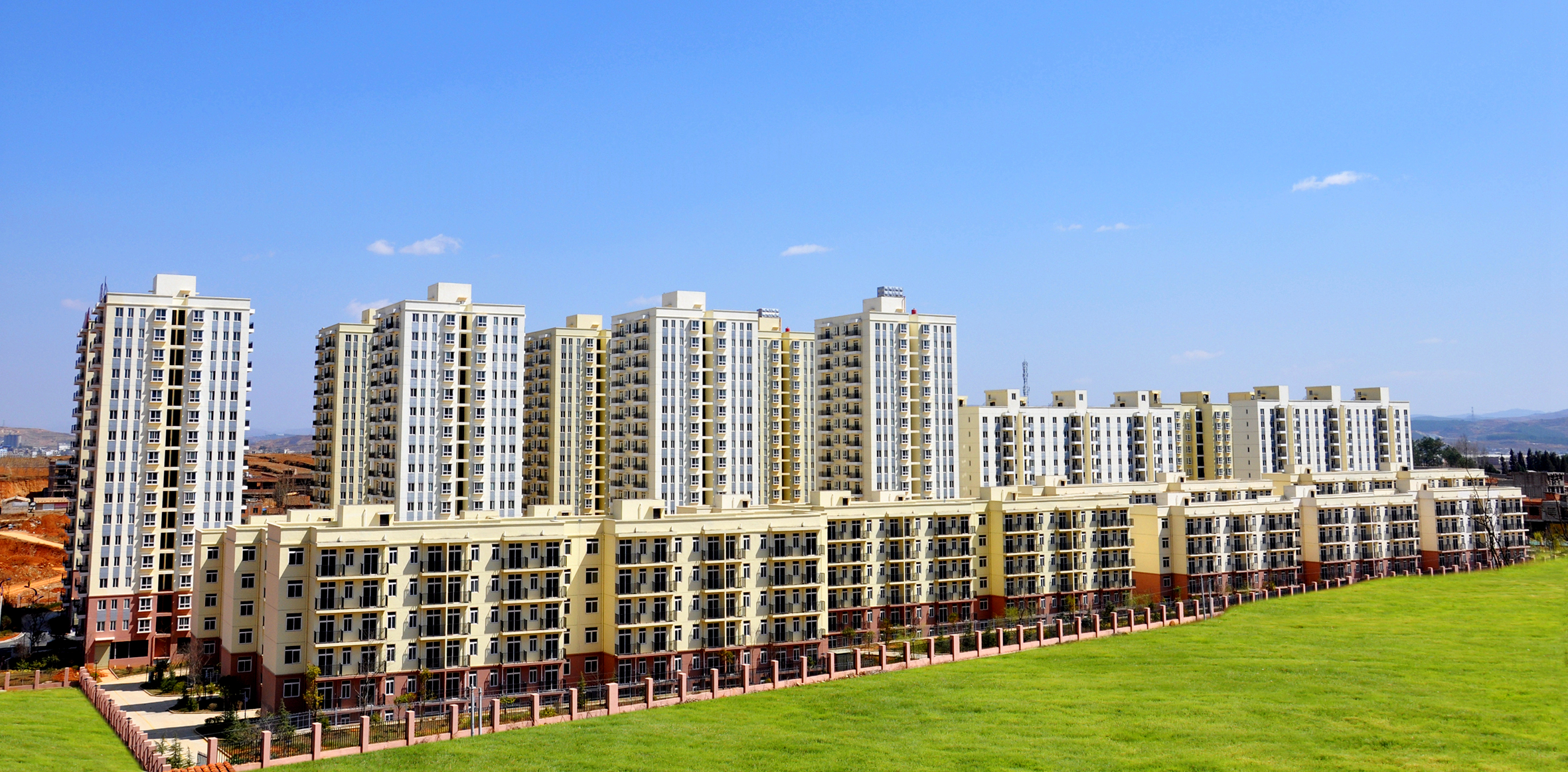 交首付后开发商不签合同怎么办,开发商代偿房贷解除合同不退首付