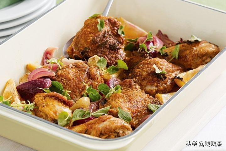 西餐常用的香料百里香是什么味道,西餐中经常用到的香草如何搭配