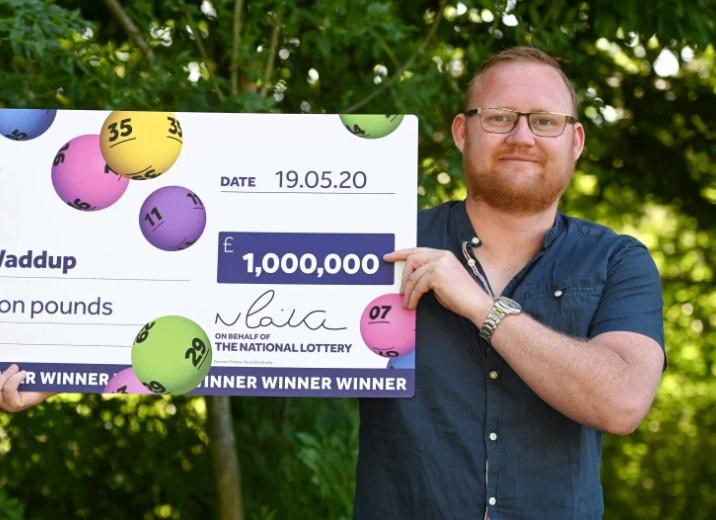 小伙子买彩票中1000万彻夜难眠,小伙买彩票中几百万却十分沮丧