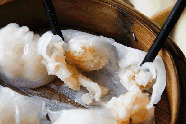 勾芡是用淀粉好还是面粉好,勾芡玉米淀粉与面粉的区别