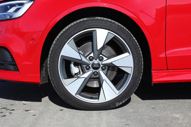 宝马2系和奥迪a3的敞篷跑车,奥迪a3敞篷车价格报价表