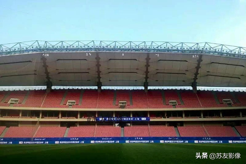 中国第1个足球场,虹口足球场有免费的足球场