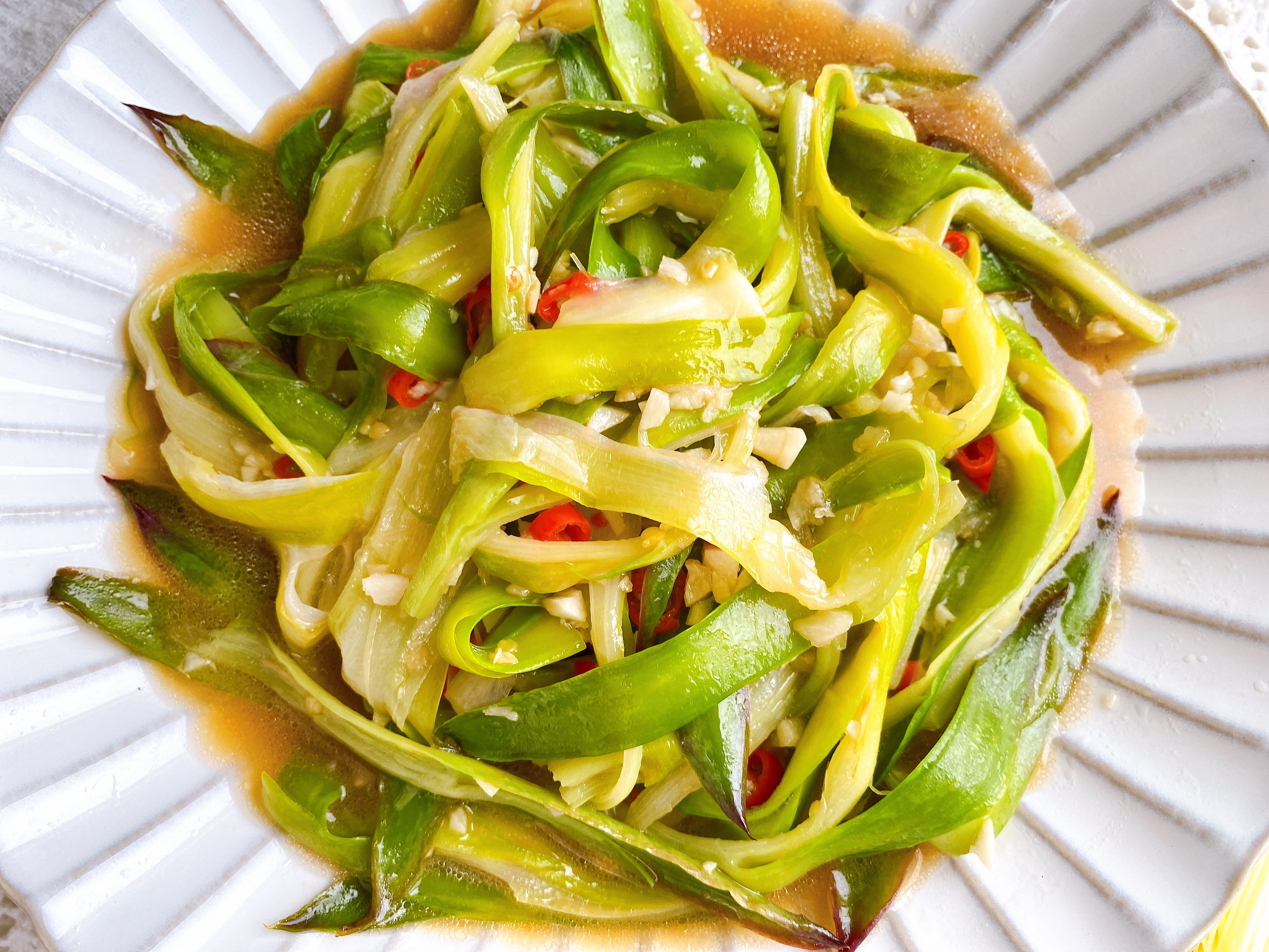 火龙果花还可以这样吃,火龙果的花正确吃法及做法