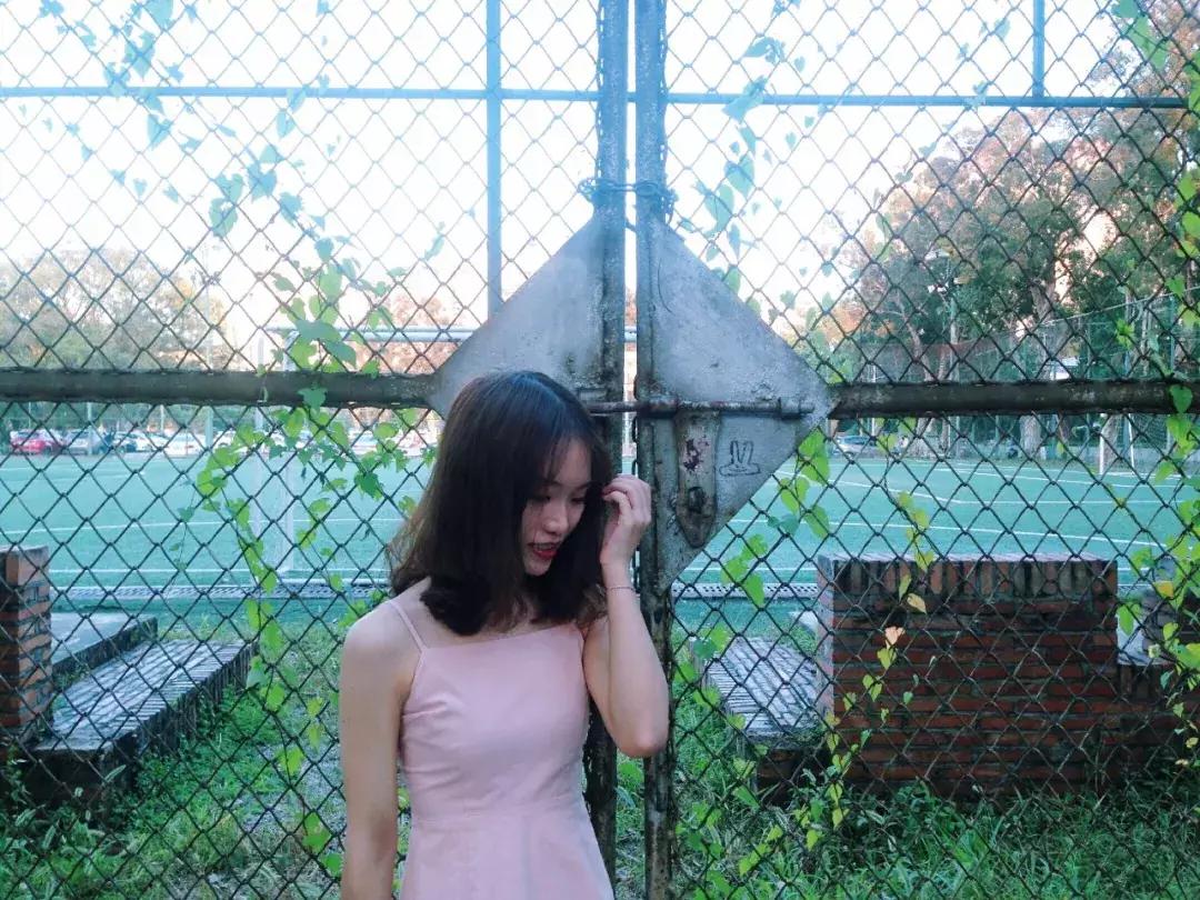 男朋友拍照太好看了不舍得分手,男朋友很丑怎么拍合照