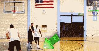 慢动作回放汤普森黑暗中投三分,汤普森运球11次得60分集锦