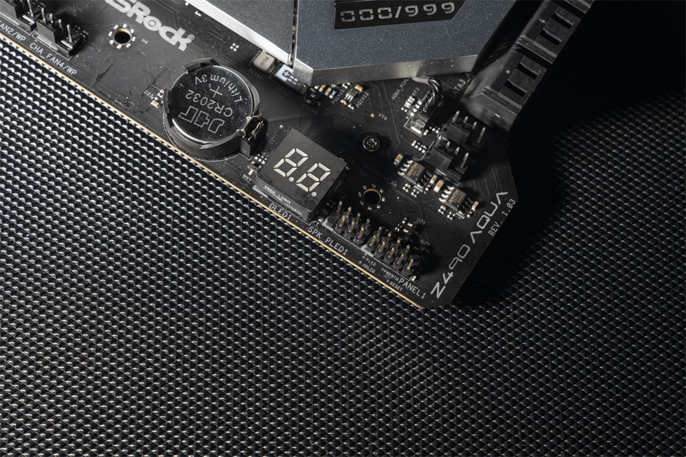 鍗庢搸z490aqua姘村喎瑁呮満,娣卞害瑙f瀽鍗庢搸z490