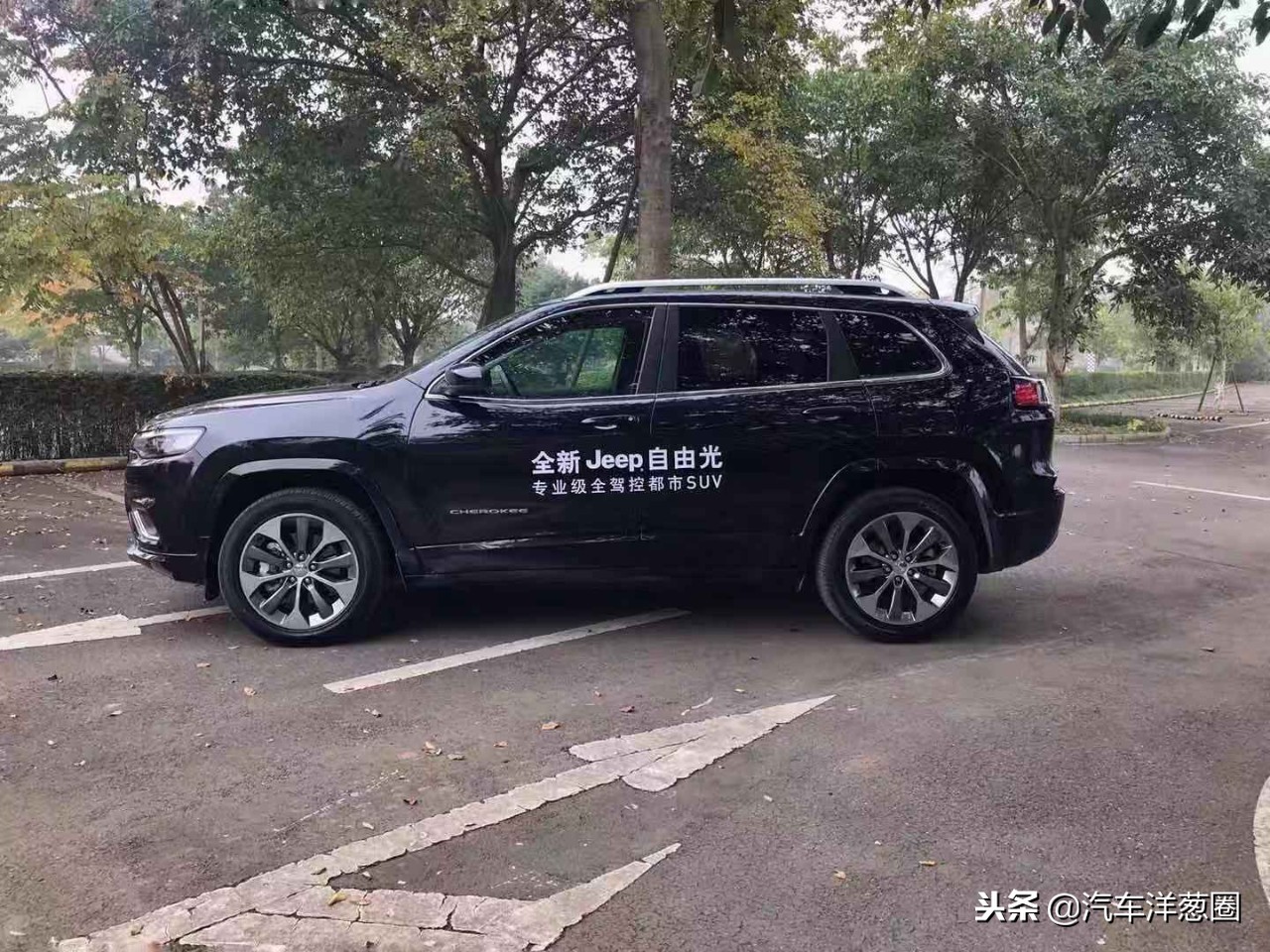 Jeep同级车,新款2.0tjeep自由光的优缺点