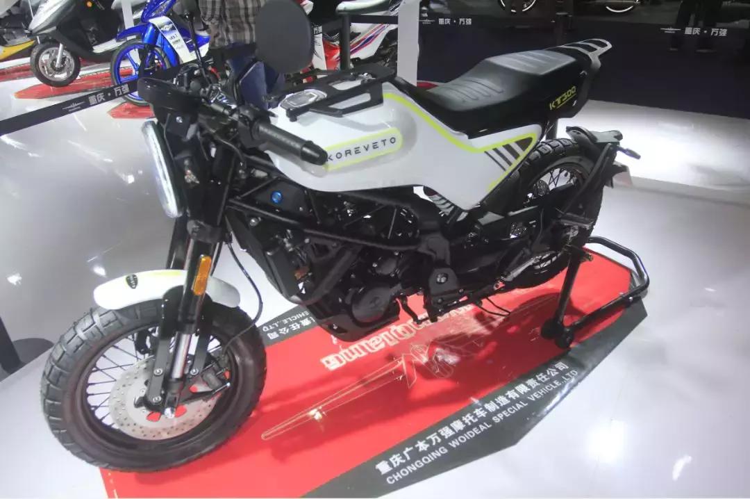 mini科尔维特多少钱一辆,克尔维特兰博300复古跑车