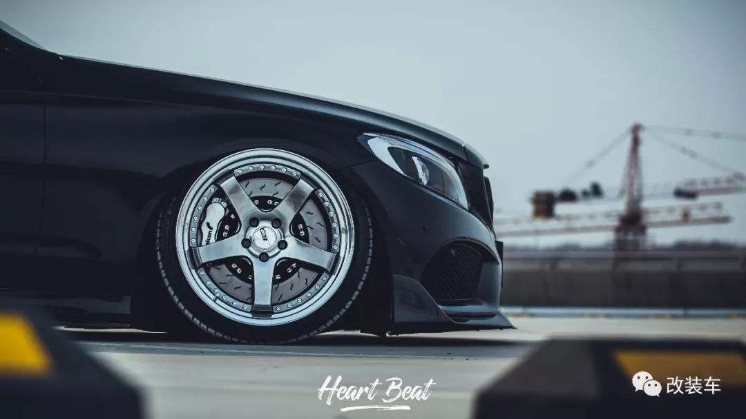 放弃了激情小钢炮高6R，购入奔驰C200做回安静的*男美**子！