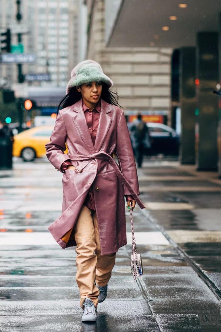 冬季女哪种帽子最百搭,女生选帽子的方法