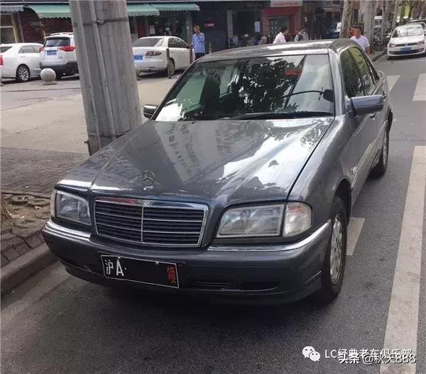 雪中的奔驰w211,向经典致敬奔驰w211