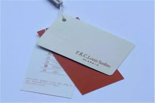 衣服吊牌隐藏的价钱秘密,衣服吊牌的秘密你知道吗