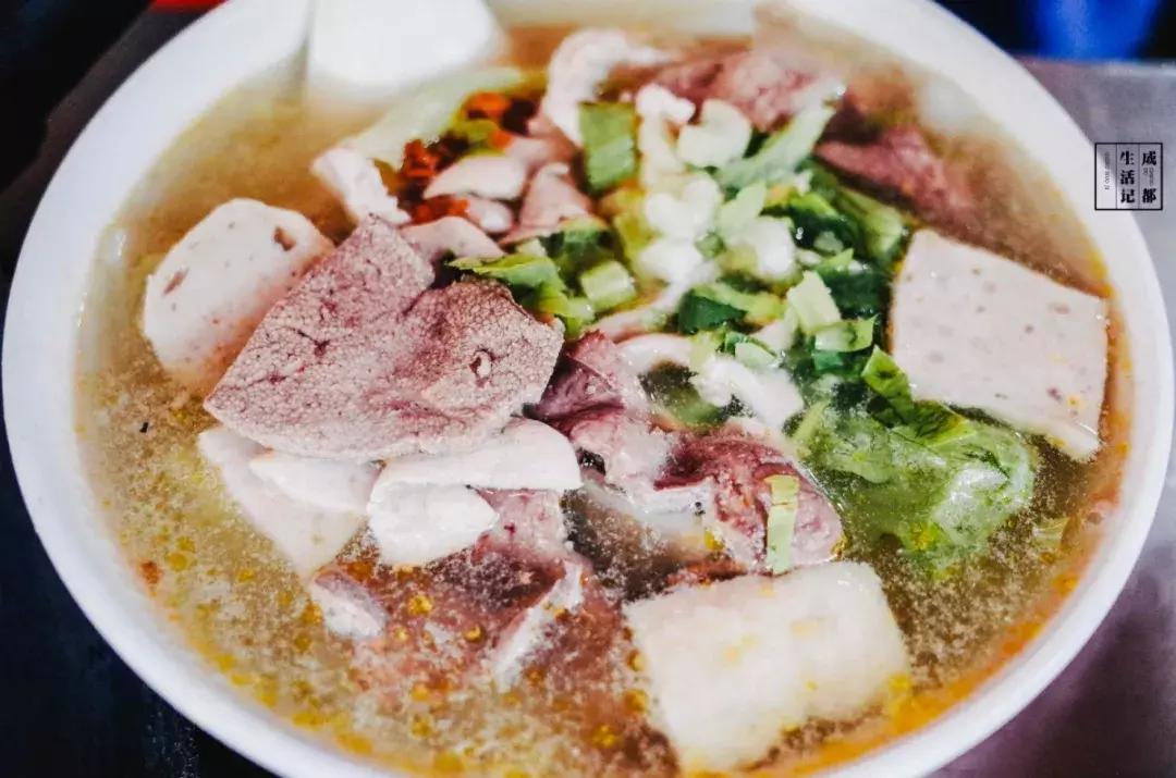 荷花池美食批发市场,荷花池美食街在哪里