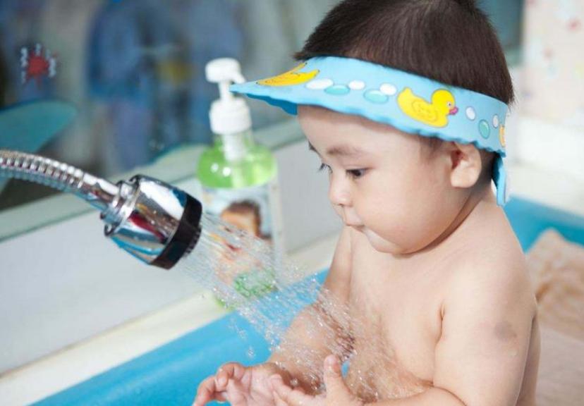 冬天给3周岁孩子怎么样正确洗澡,冬天给宝宝洗澡怎么才不会感冒