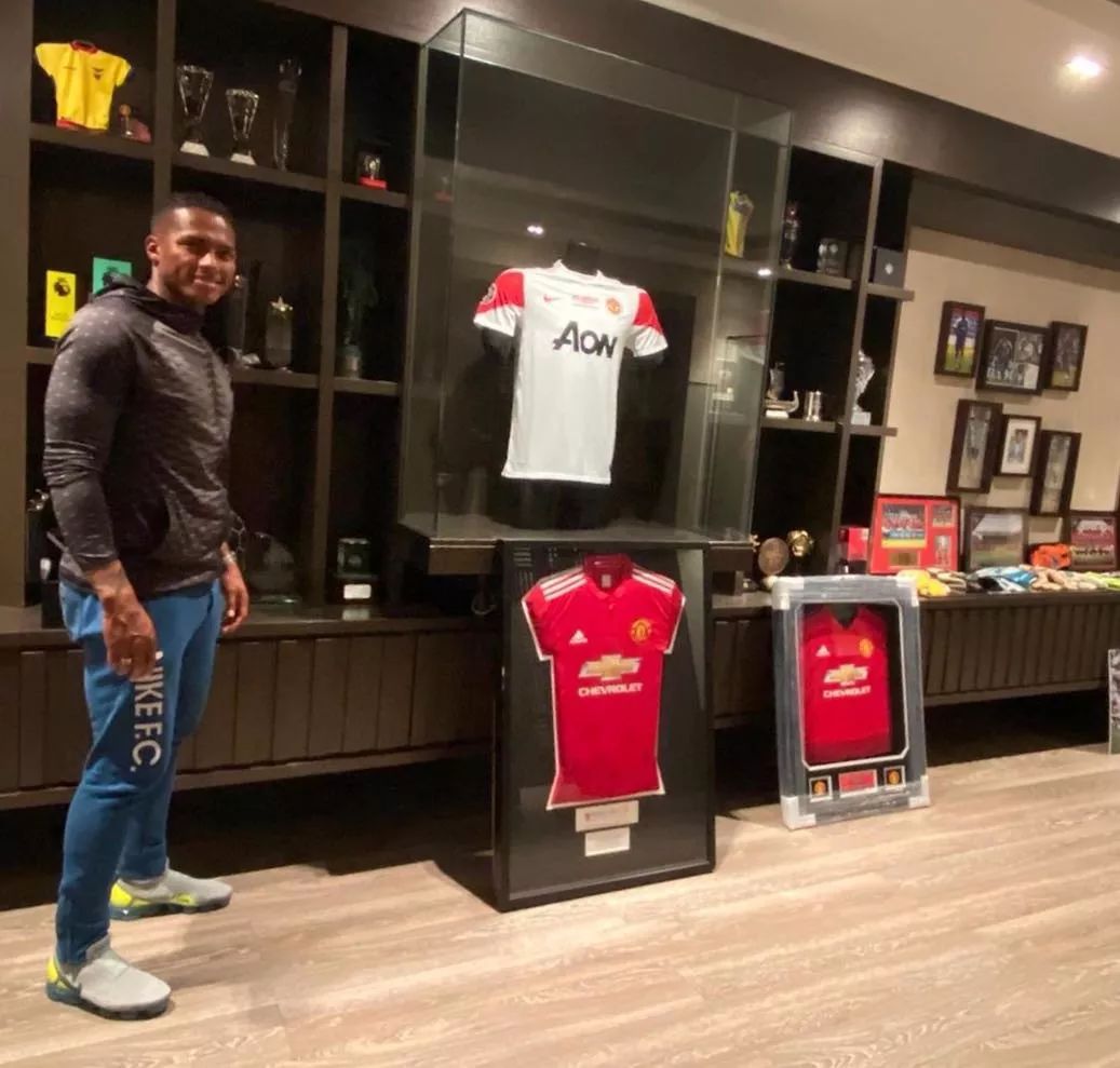 瀹変笢灏煎ゥ鐡︿鸡瑗夸簹闆嗛敠,瀹変笢灏煎ゥ鐡︿鸡瑗夸簹浼犱腑