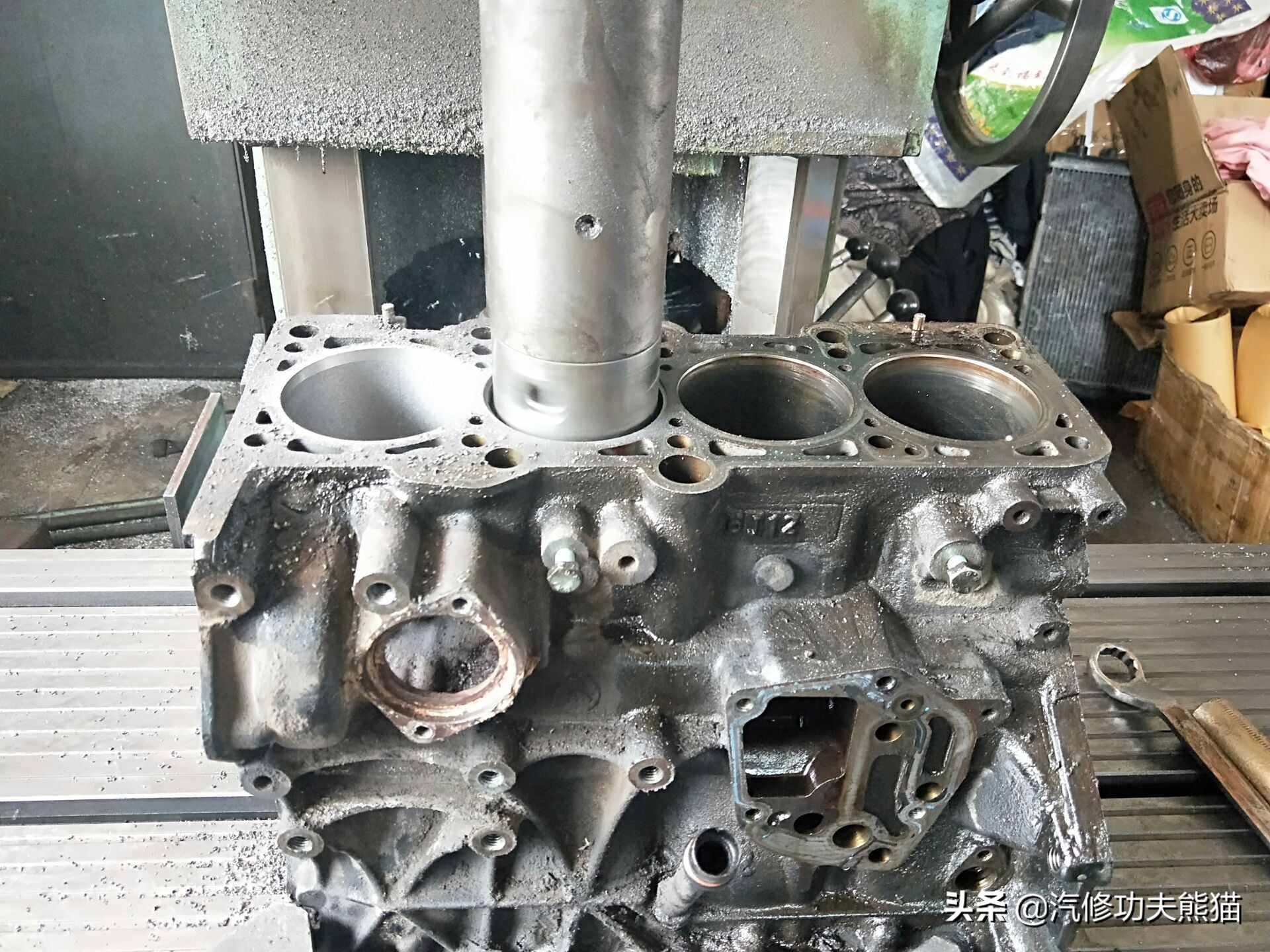 奥迪a61.8发动机大修费用,老款奥迪a6六缸发动机大修全过程